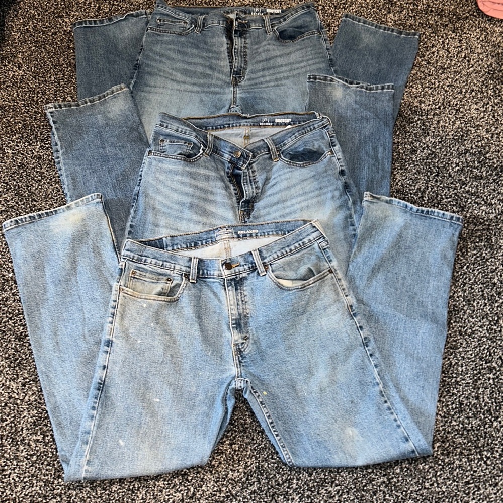 3 pair of men’s jeans!